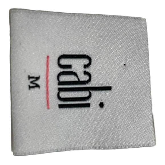 Cabi womens white lace sleeves blouse. Size Medium. Button down. - Picture 9 of 10